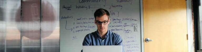 Le recru­teur indé­pen­dant : une acti­vité en plein développement